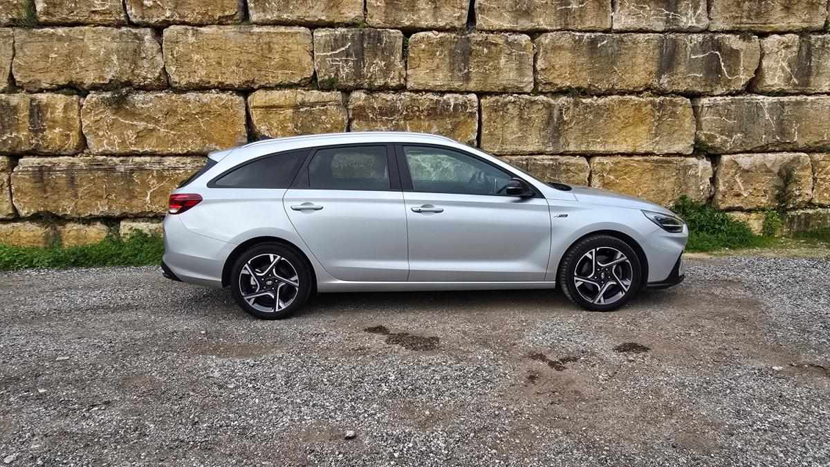 hyundai-i30-sw-2021-gasolina-998cc