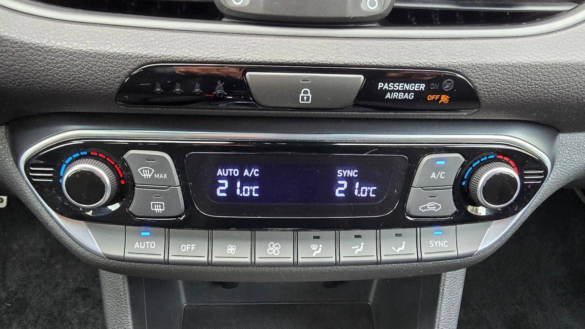 hyundai-i30-sw-2021-gasolina-998cc