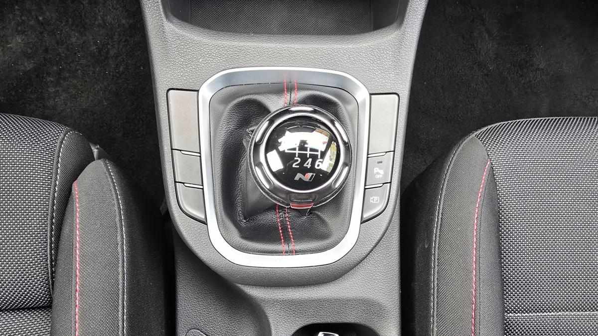 hyundai-i30-sw-2021-gasolina-998cc