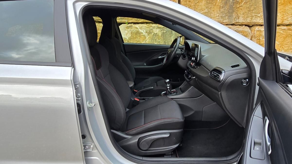 hyundai-i30-sw-2021-gasolina-998cc