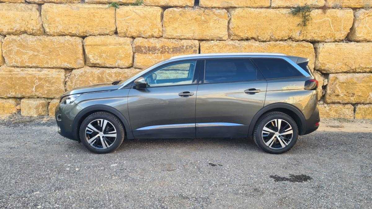 peugeot-5008-2018-diesel-1499cc