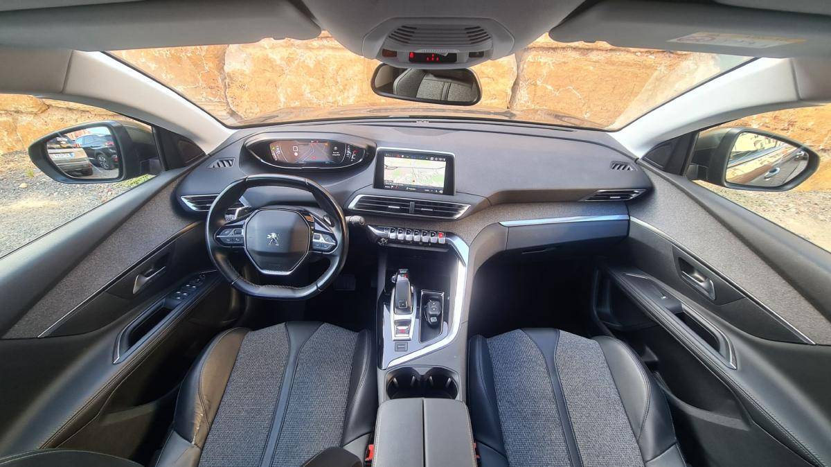 peugeot-5008-2018-diesel-1499cc