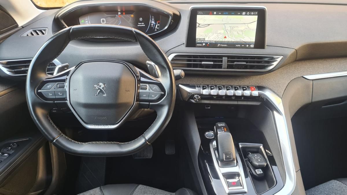 peugeot-5008-2018-diesel-1499cc