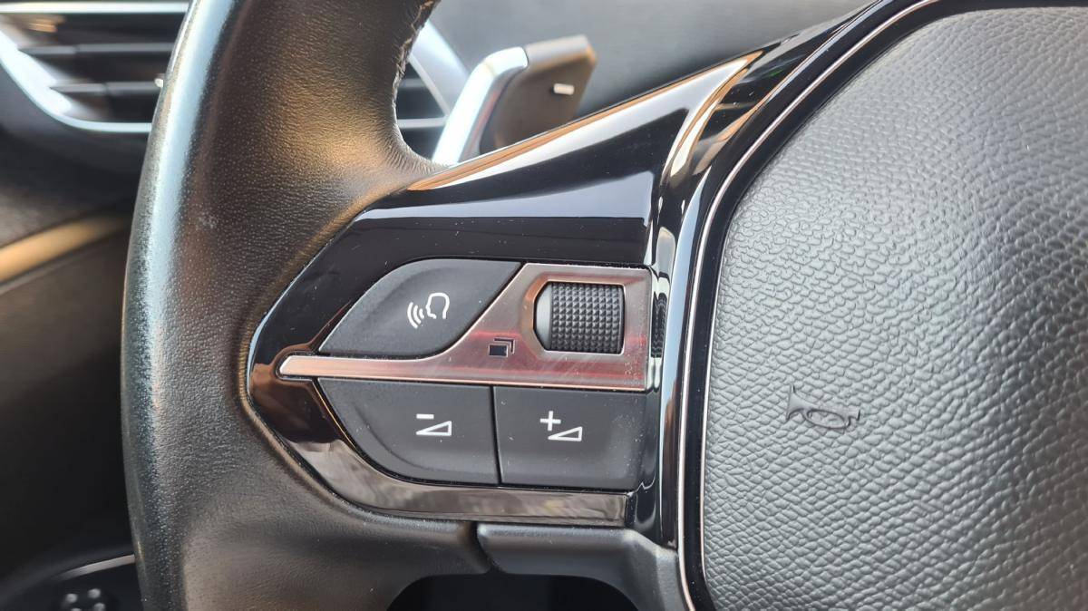 peugeot-5008-2018-diesel-1499cc