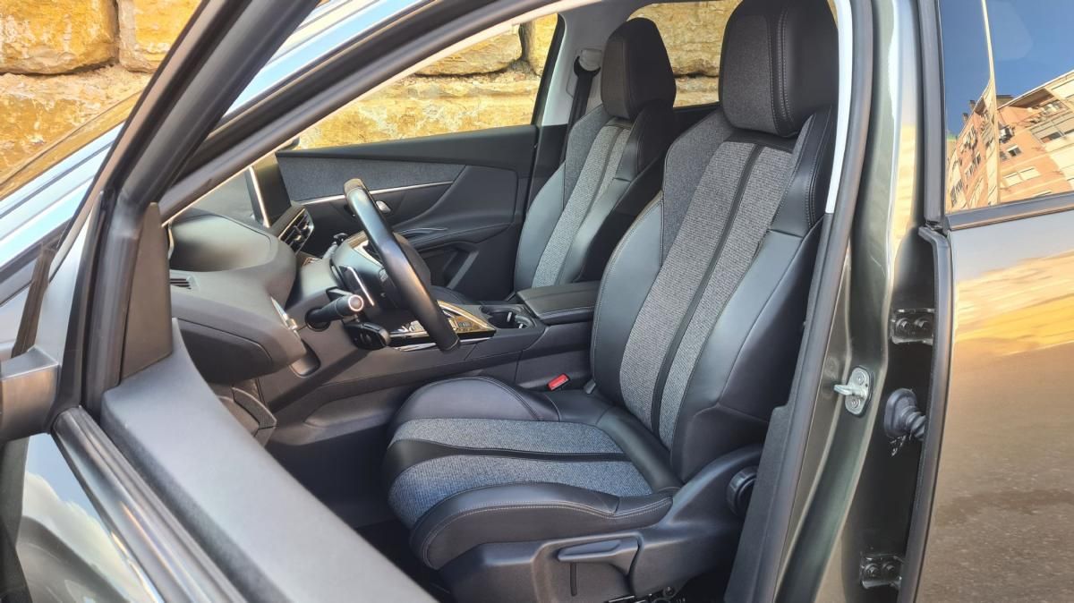 peugeot-5008-2018-diesel-1499cc