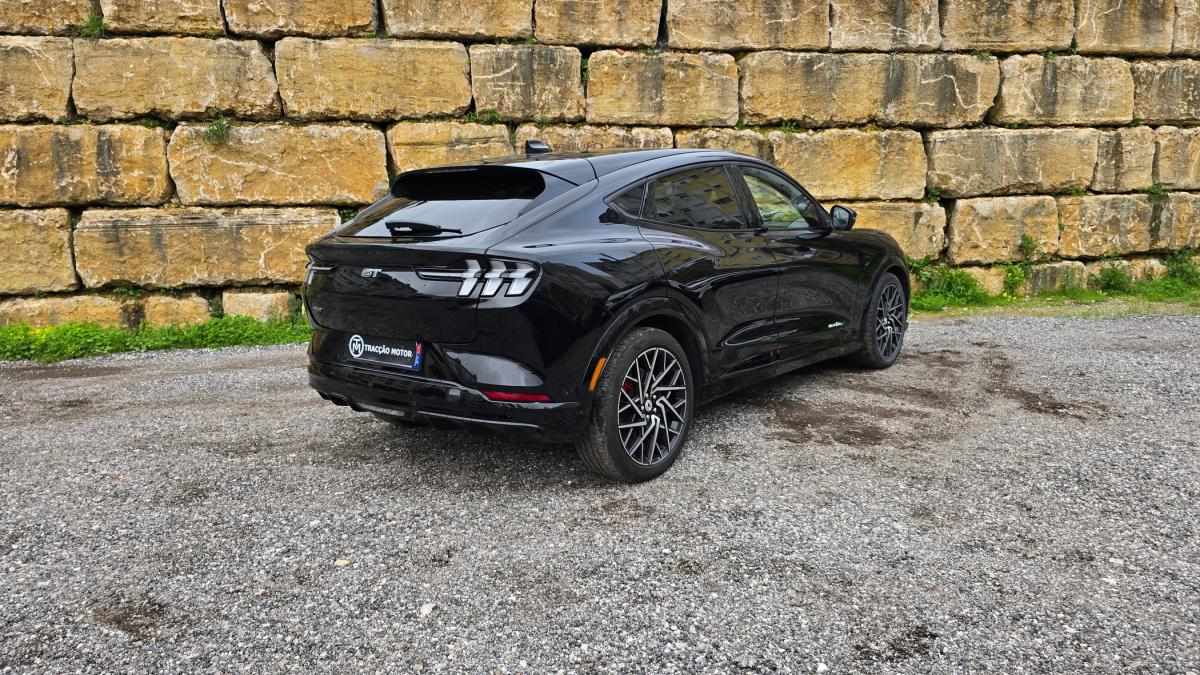 ford-mustang-2023-eletrico-0cc