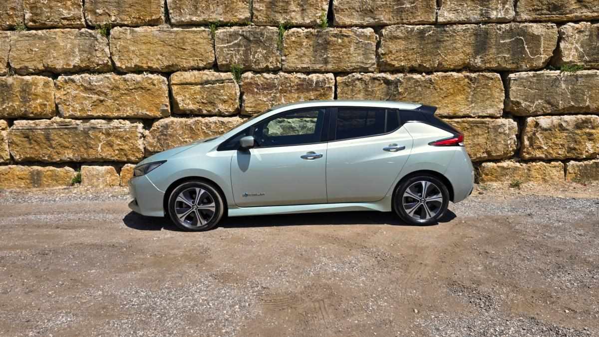 nissan-leaf-2018-eletrico-0cc