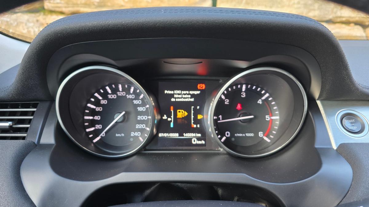 land-rover-range-rover-evoque-2014-diesel-2179cc