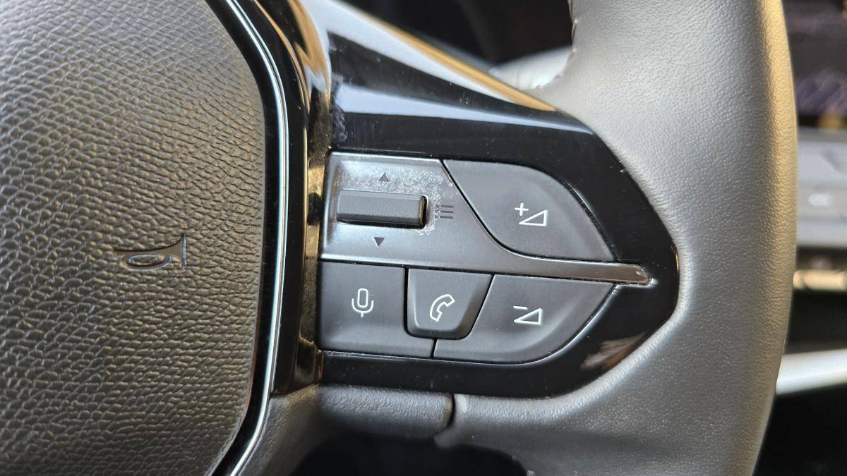 peugeot-308-sw-2022-diesel-1499cc