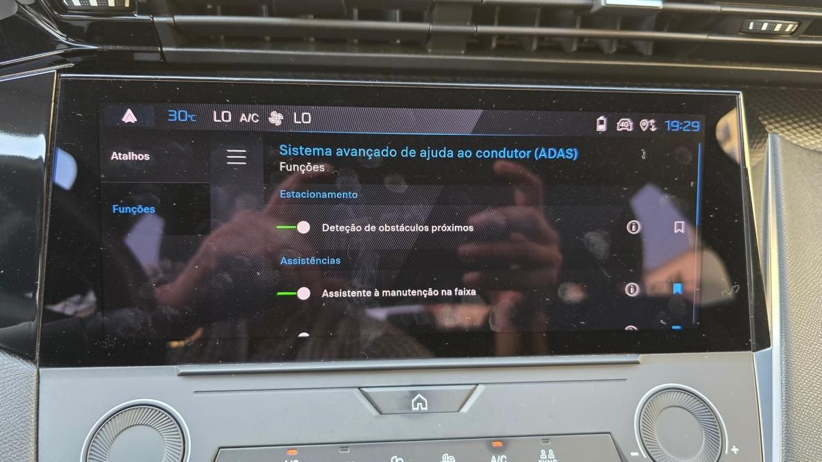peugeot-308-sw-2022-diesel-1499cc