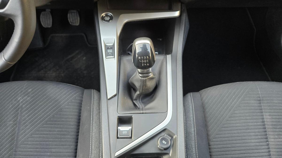 peugeot-308-sw-2022-diesel-1499cc