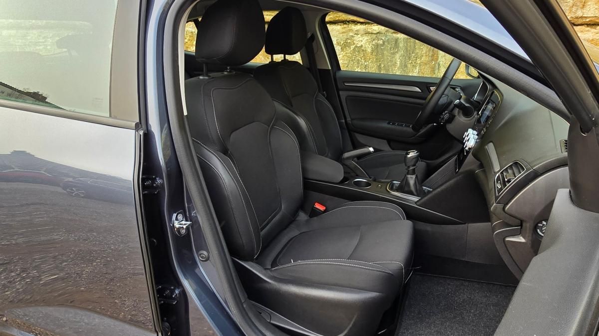 renault-megane-2022-diesel-1461cc