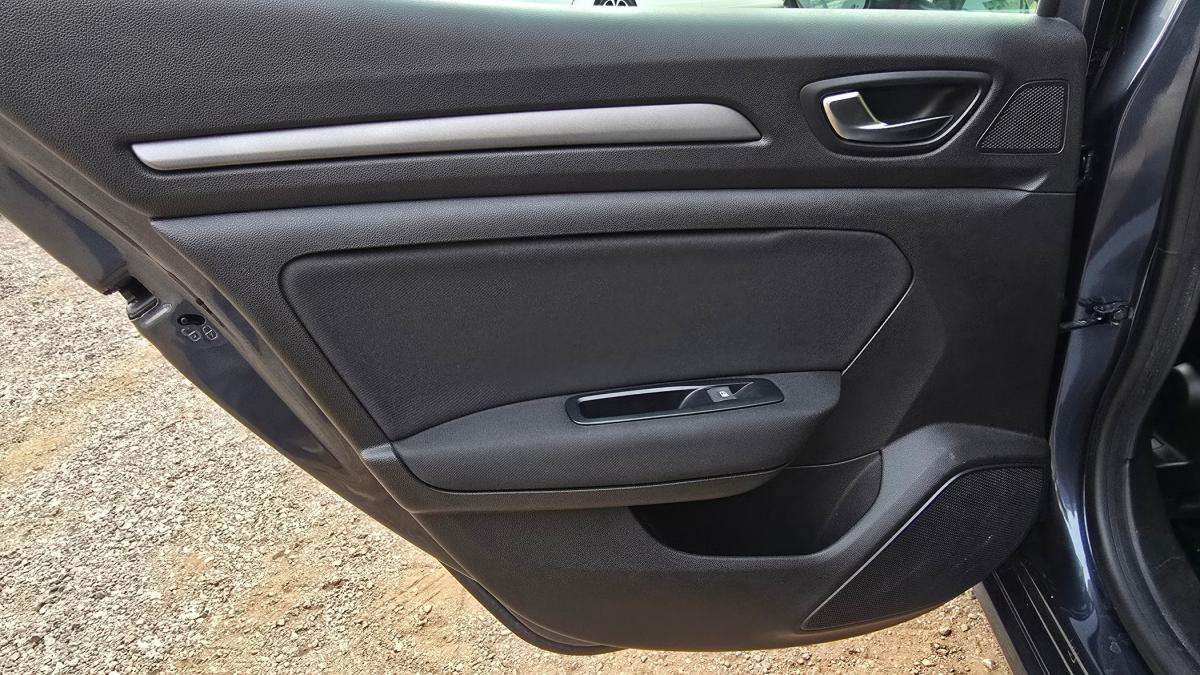 renault-megane-2022-diesel-1461cc