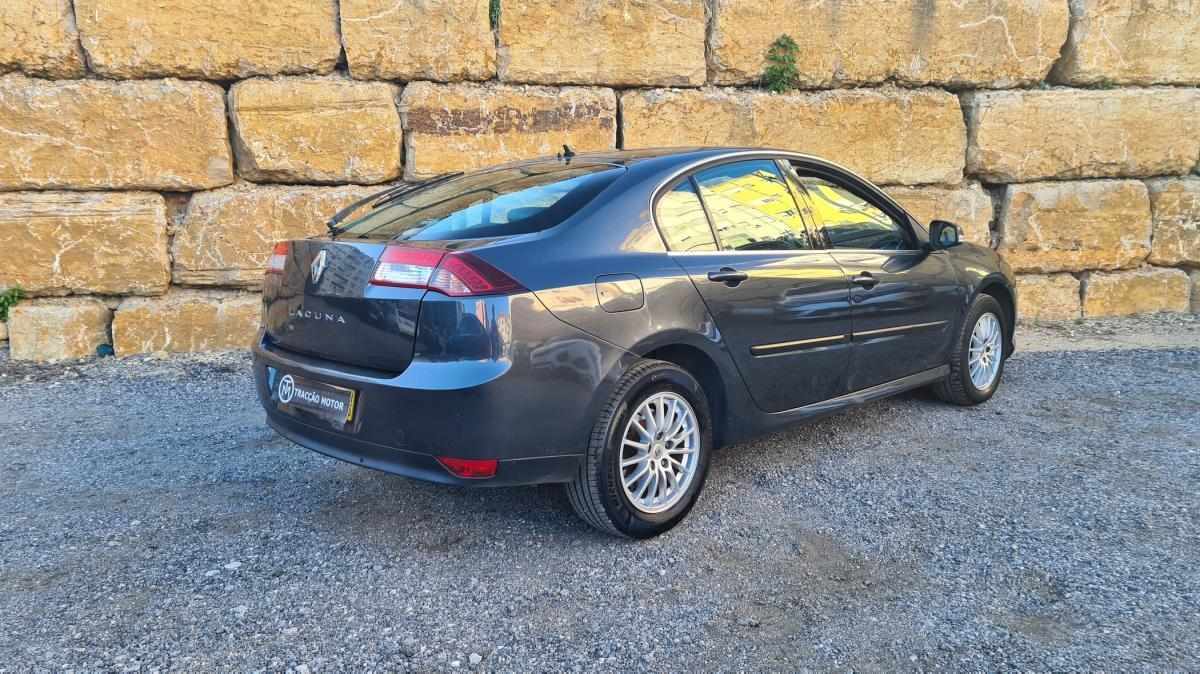 renault-laguna-2012-diesel-1461cc