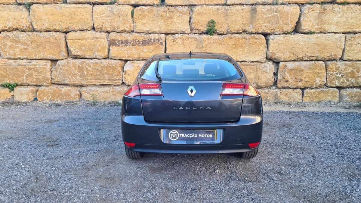 renault-laguna-2012-diesel-1461cc