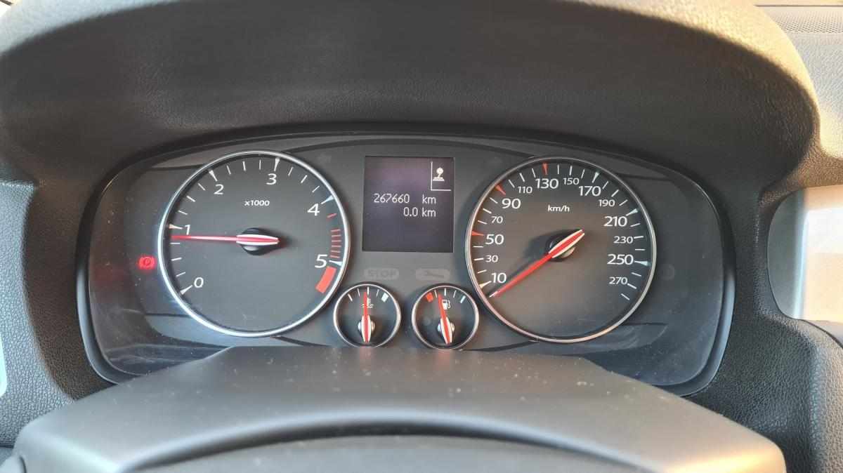 renault-laguna-2012-diesel-1461cc