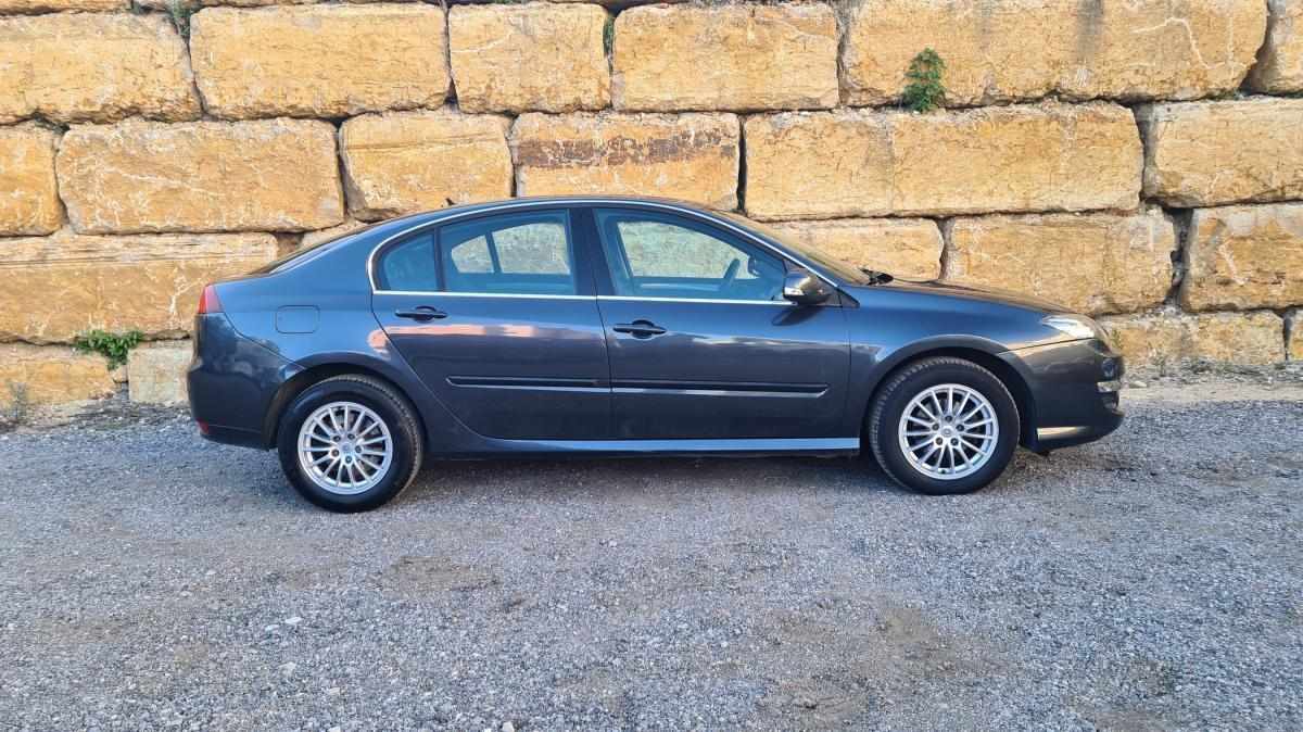 renault-laguna-2012-diesel-1461cc