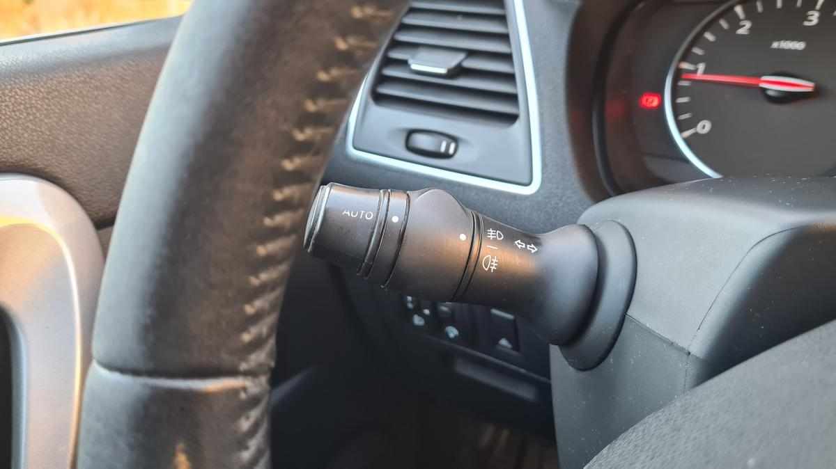 renault-laguna-2012-diesel-1461cc