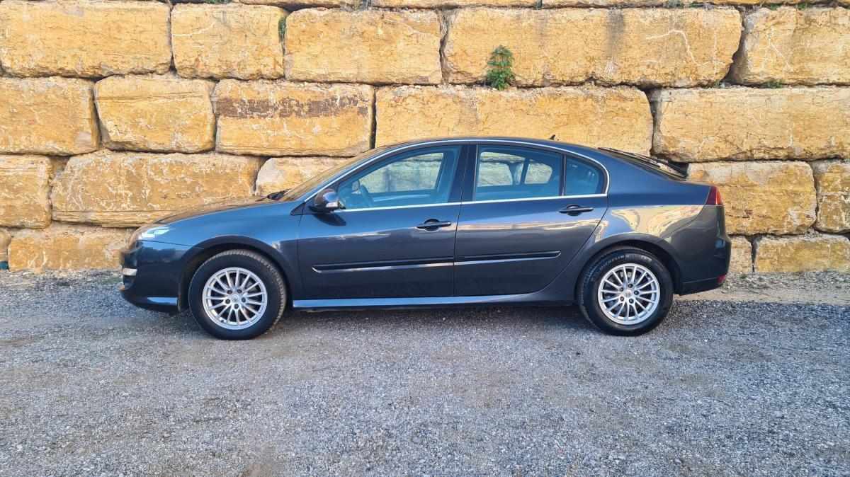 renault-laguna-2012-diesel-1461cc