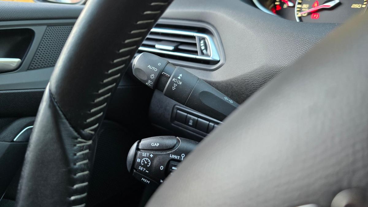 peugeot-308-2020-diesel-1499cc