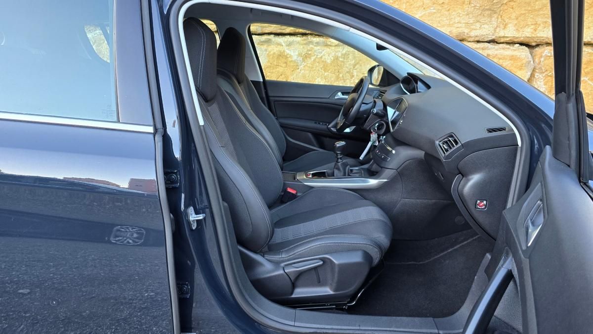 peugeot-308-2020-diesel-1499cc