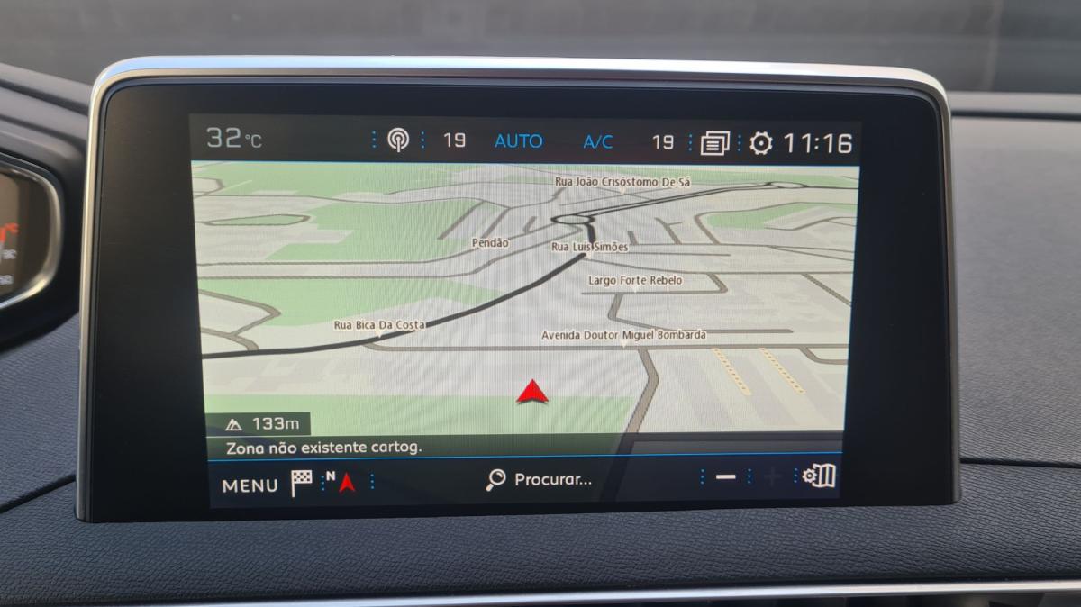 peugeot-5008-2019-diesel-1499cc