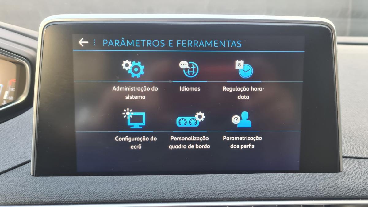 peugeot-5008-2019-diesel-1499cc