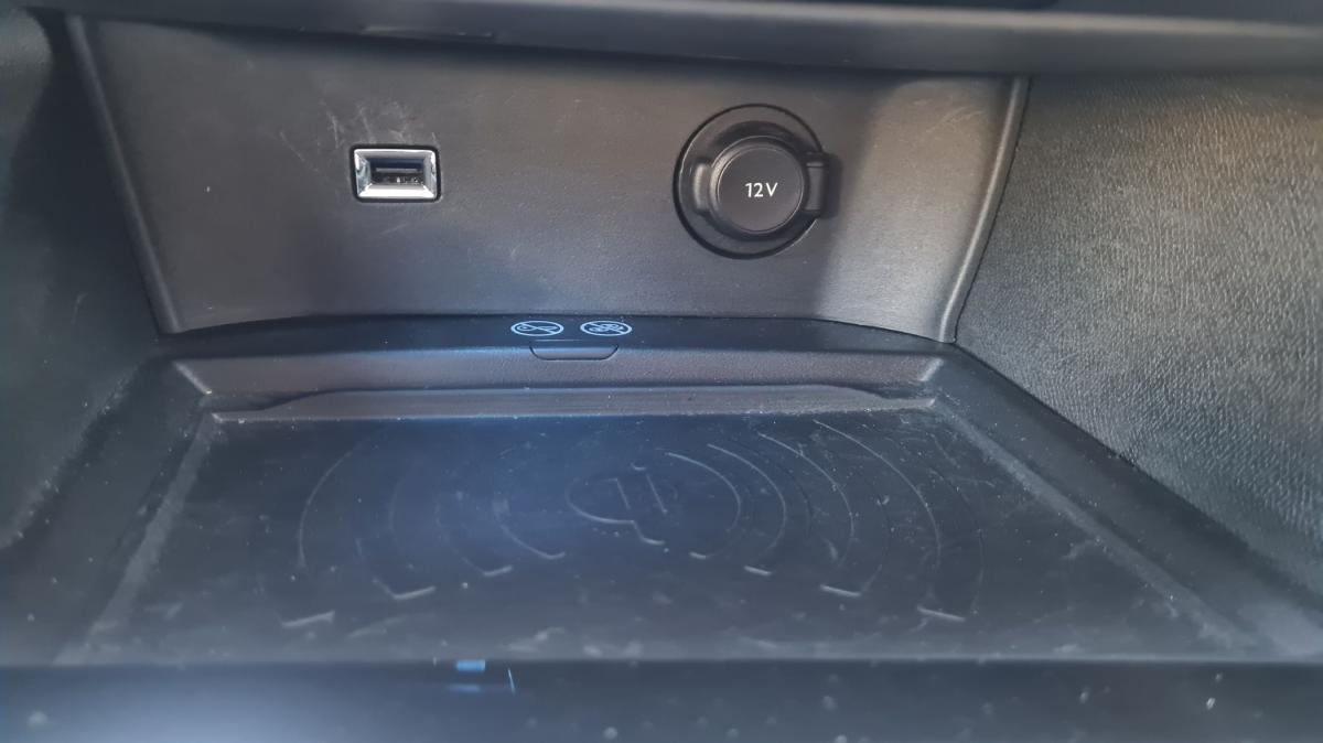 peugeot-5008-2019-diesel-1499cc