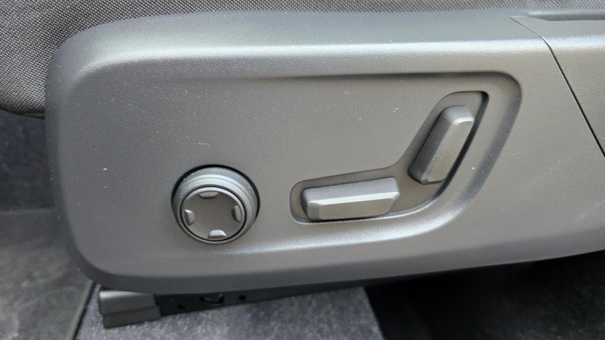 volvo-xc40-2023-hibrido-a-gasolina-1477cc
