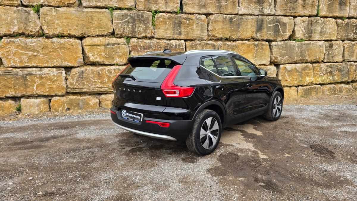 volvo-xc40-2023-hibrido-a-gasolina-1477cc