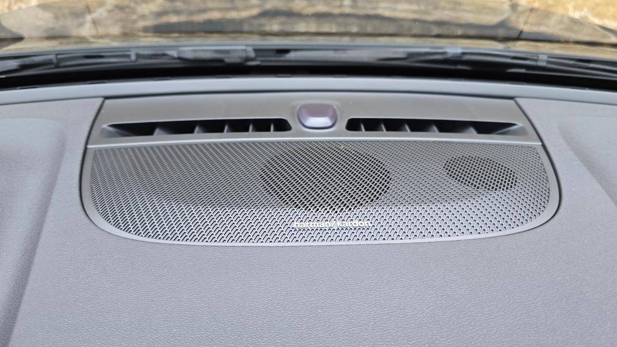 volvo-xc40-2023-hibrido-a-gasolina-1477cc