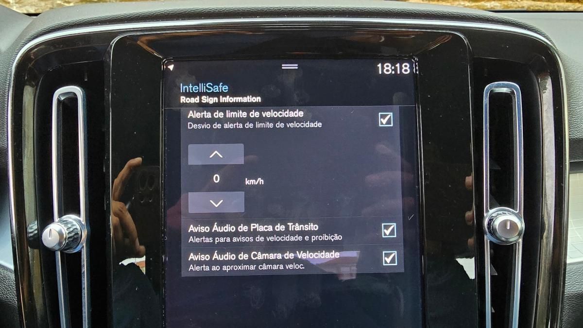 volvo-xc40-2023-hibrido-a-gasolina-1477cc