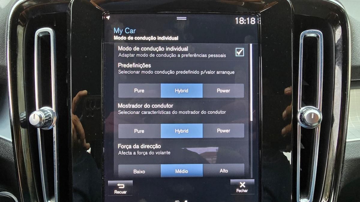 volvo-xc40-2023-hibrido-a-gasolina-1477cc
