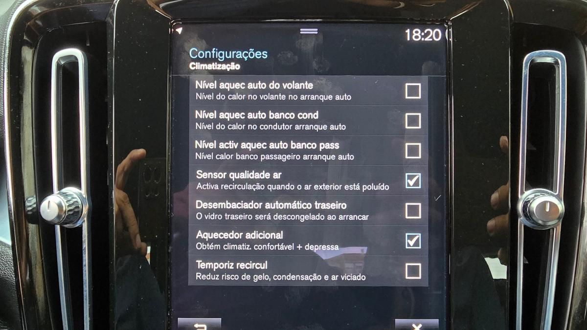 volvo-xc40-2023-hibrido-a-gasolina-1477cc