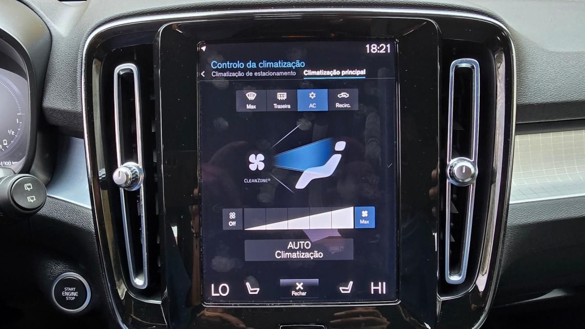 volvo-xc40-2023-hibrido-a-gasolina-1477cc