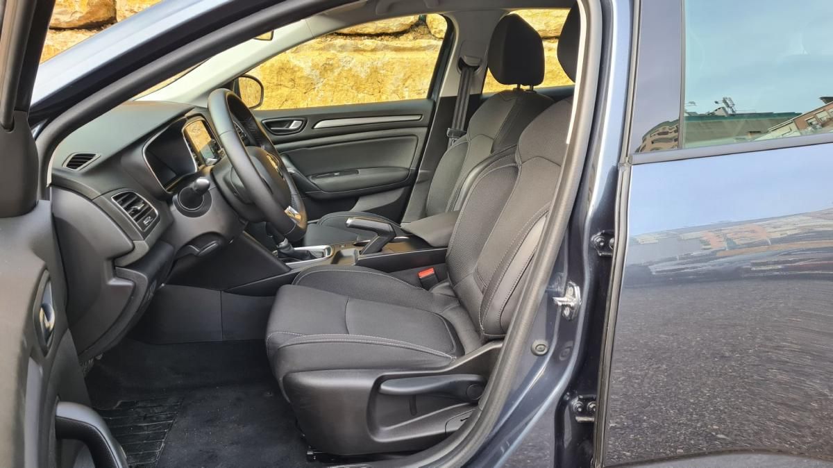 renault-megane-2022-diesel-1461cc