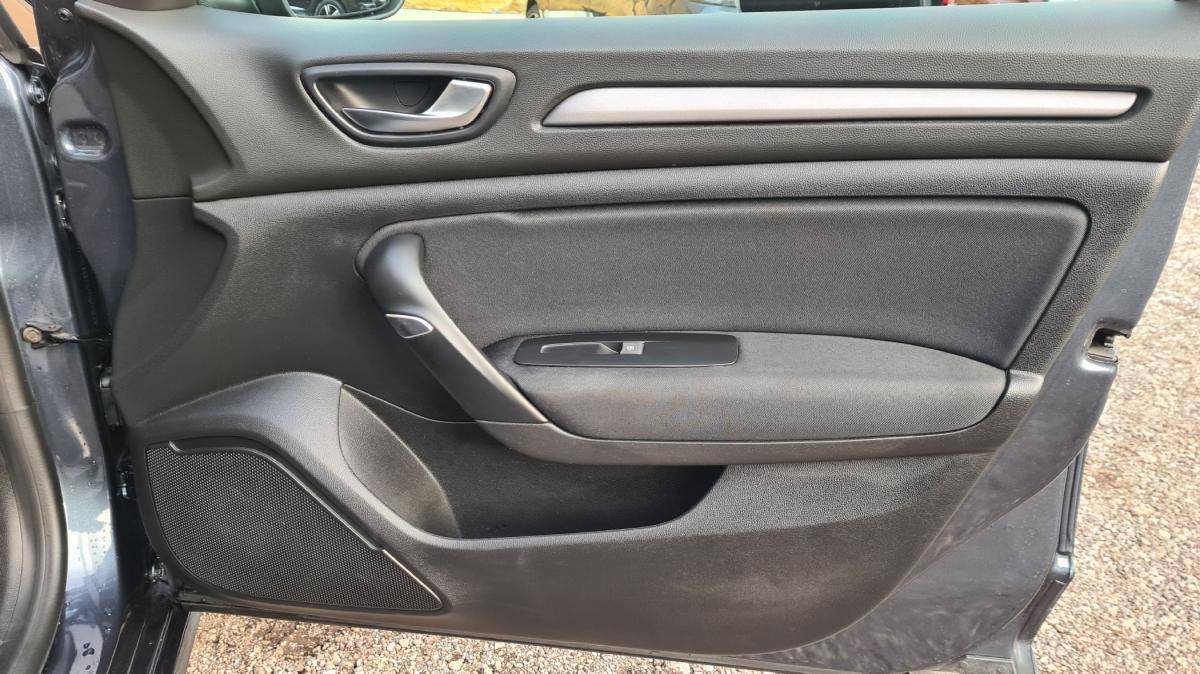 renault-megane-2022-diesel-1461cc