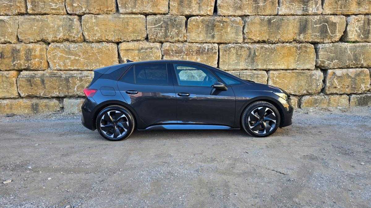 cupra-born-2023-eletrico-0cc