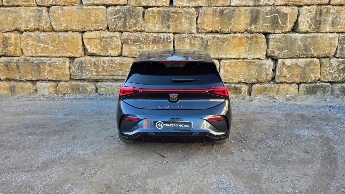 cupra-born-2023-eletrico-0cc