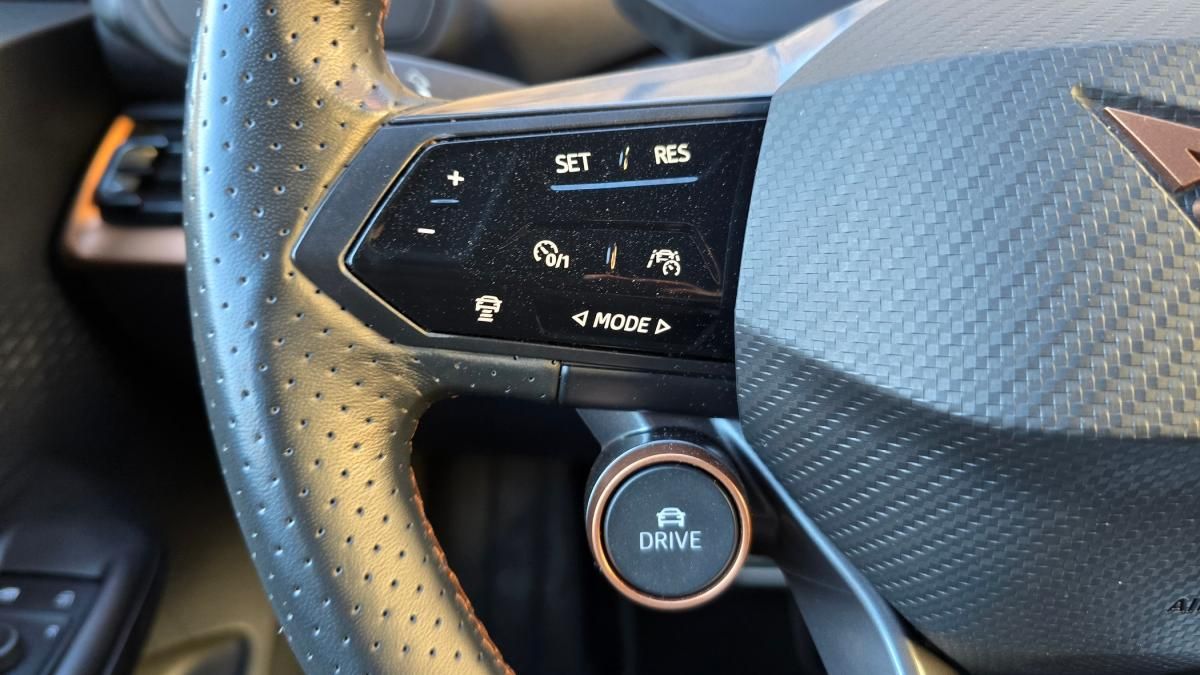 cupra-born-2023-eletrico-0cc