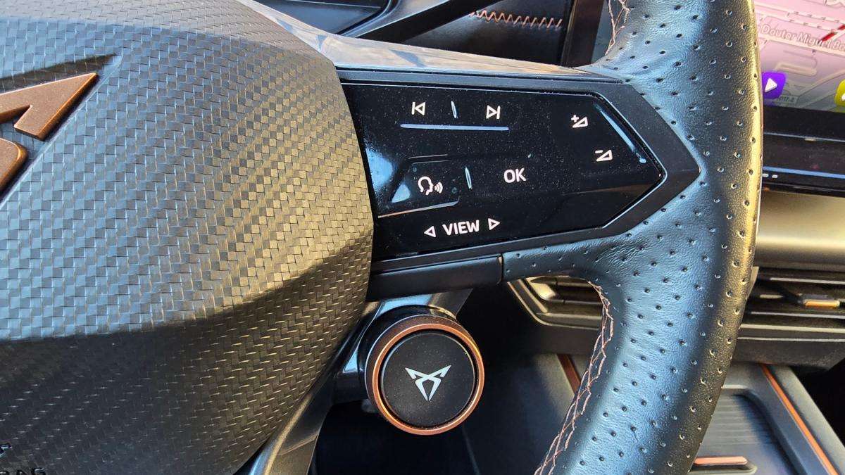 cupra-born-2023-eletrico-0cc