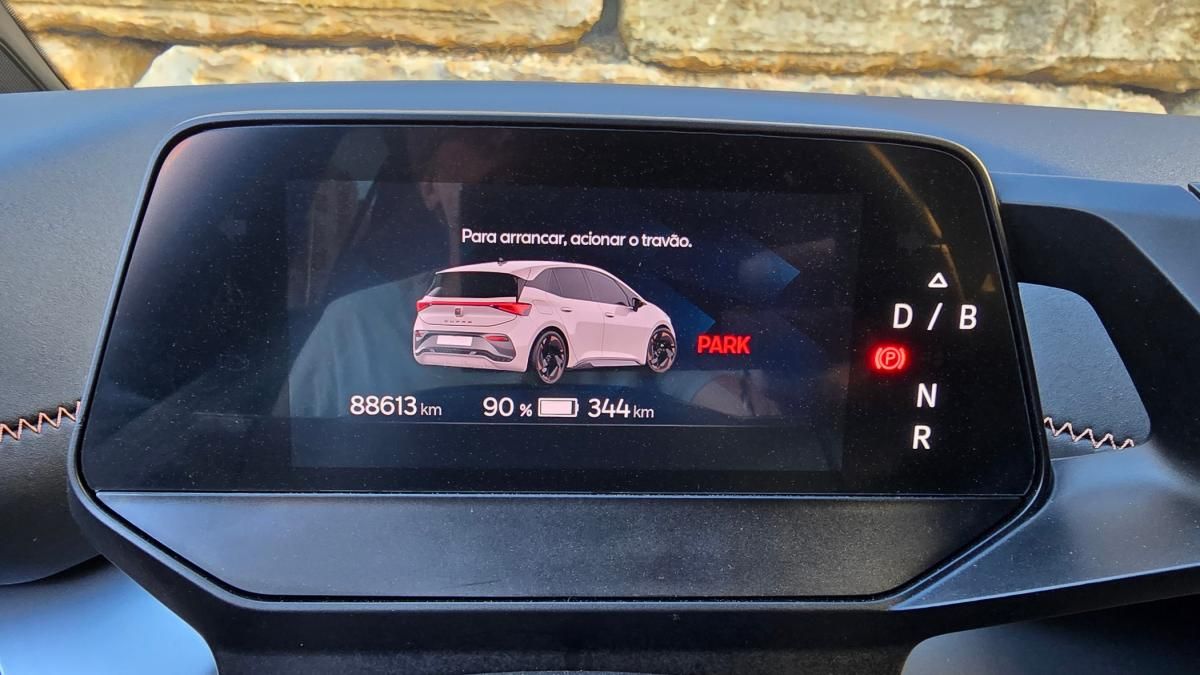 cupra-born-2023-eletrico-0cc