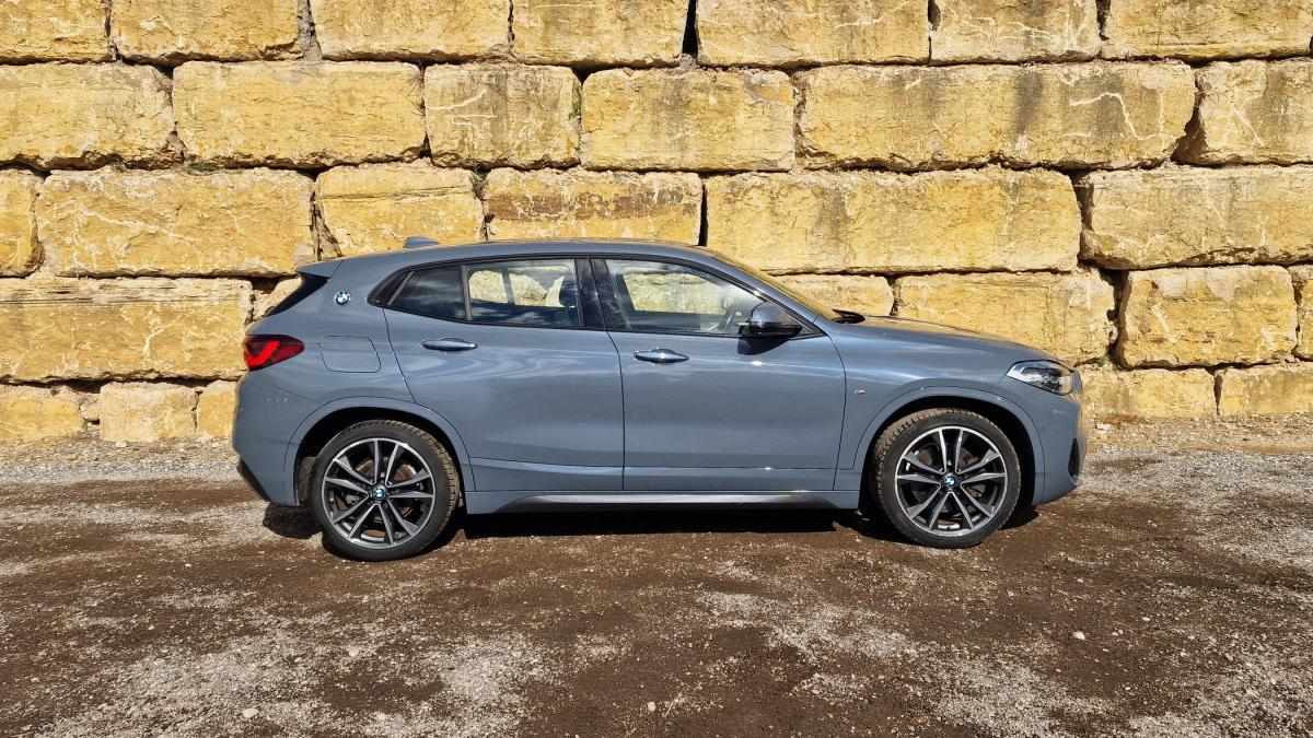 bmw-x2-2021-hibrido-a-gasolina-1499cc