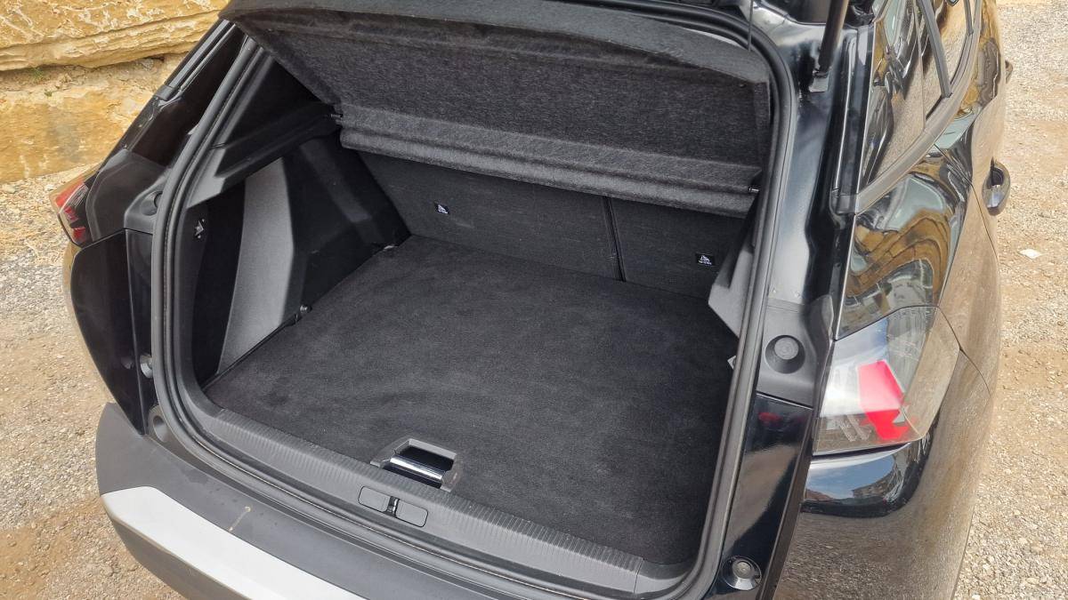 peugeot-2008-2022-diesel-1499cc