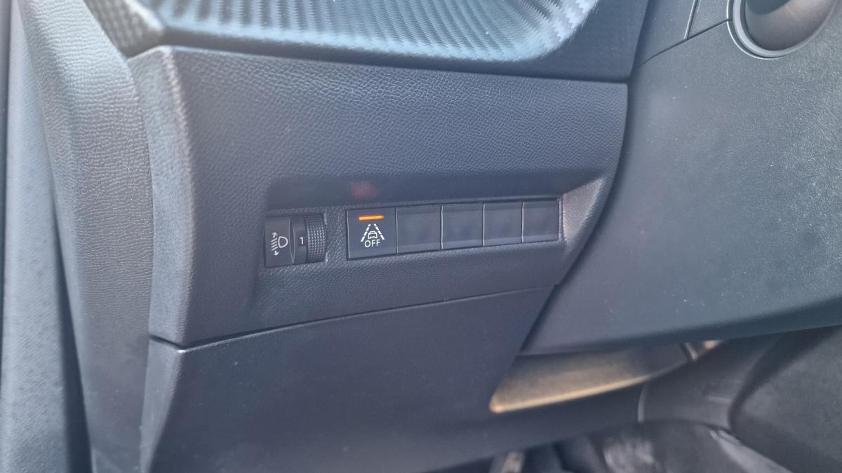 peugeot-2008-2022-diesel-1499cc