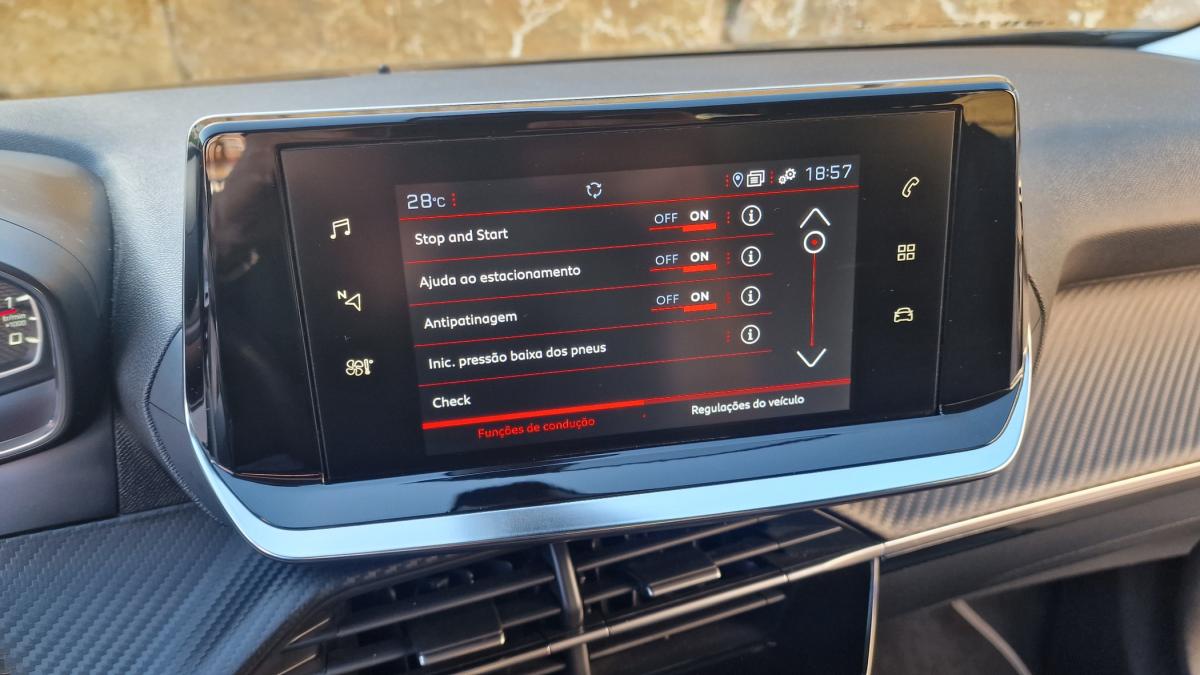 peugeot-2008-2022-diesel-1499cc