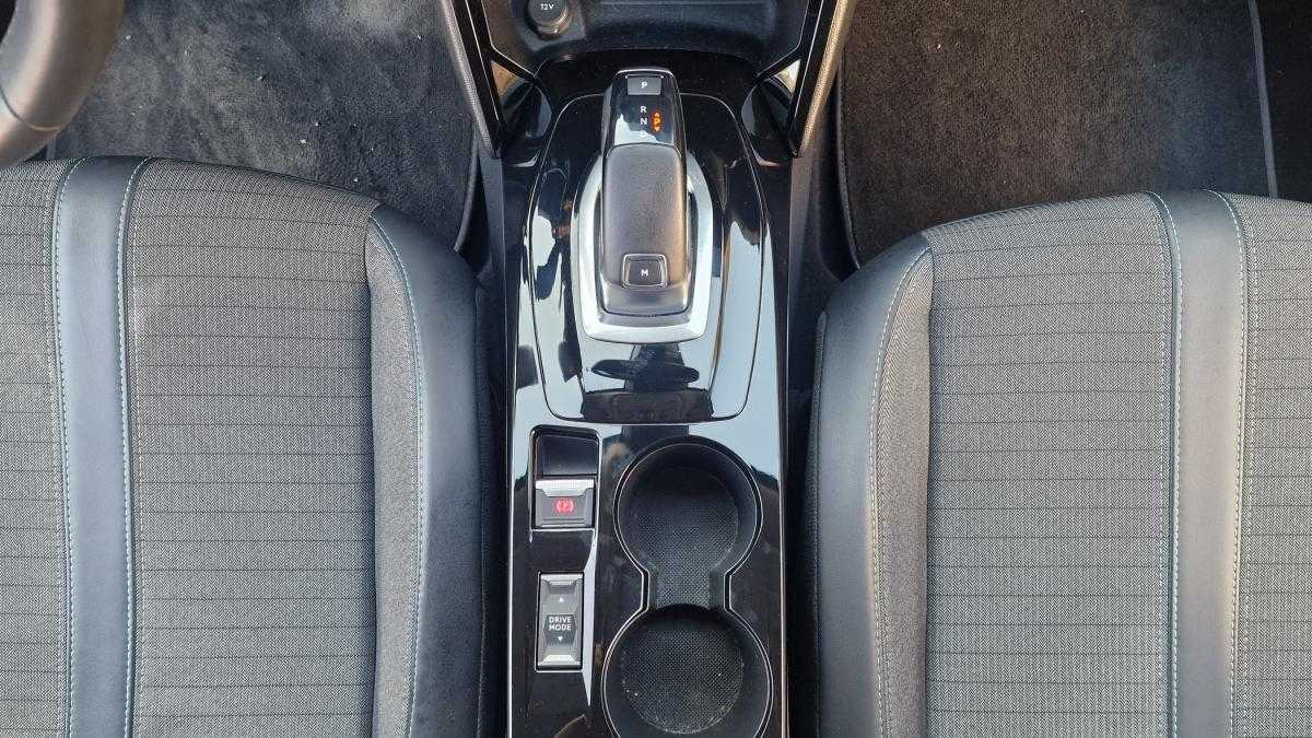 peugeot-2008-2022-diesel-1499cc