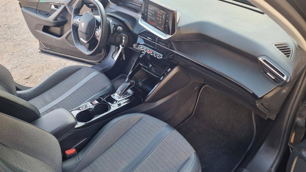 peugeot-2008-2022-diesel-1499cc