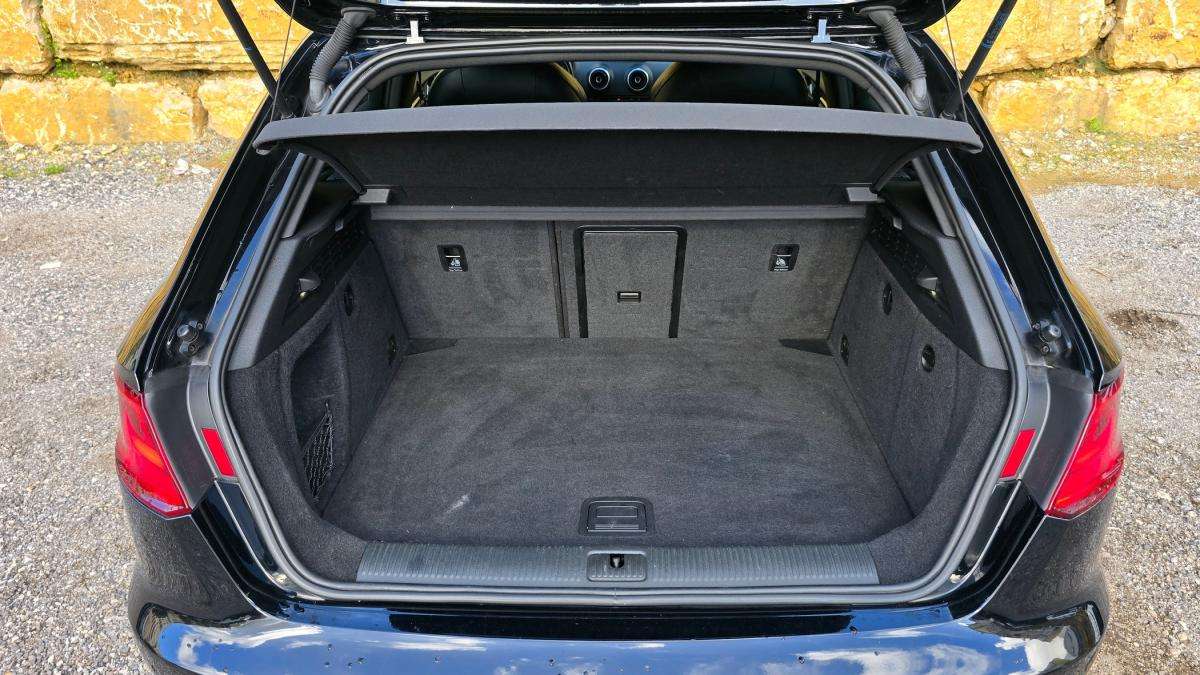 audi-a3-sportback-2014-diesel-1968cc