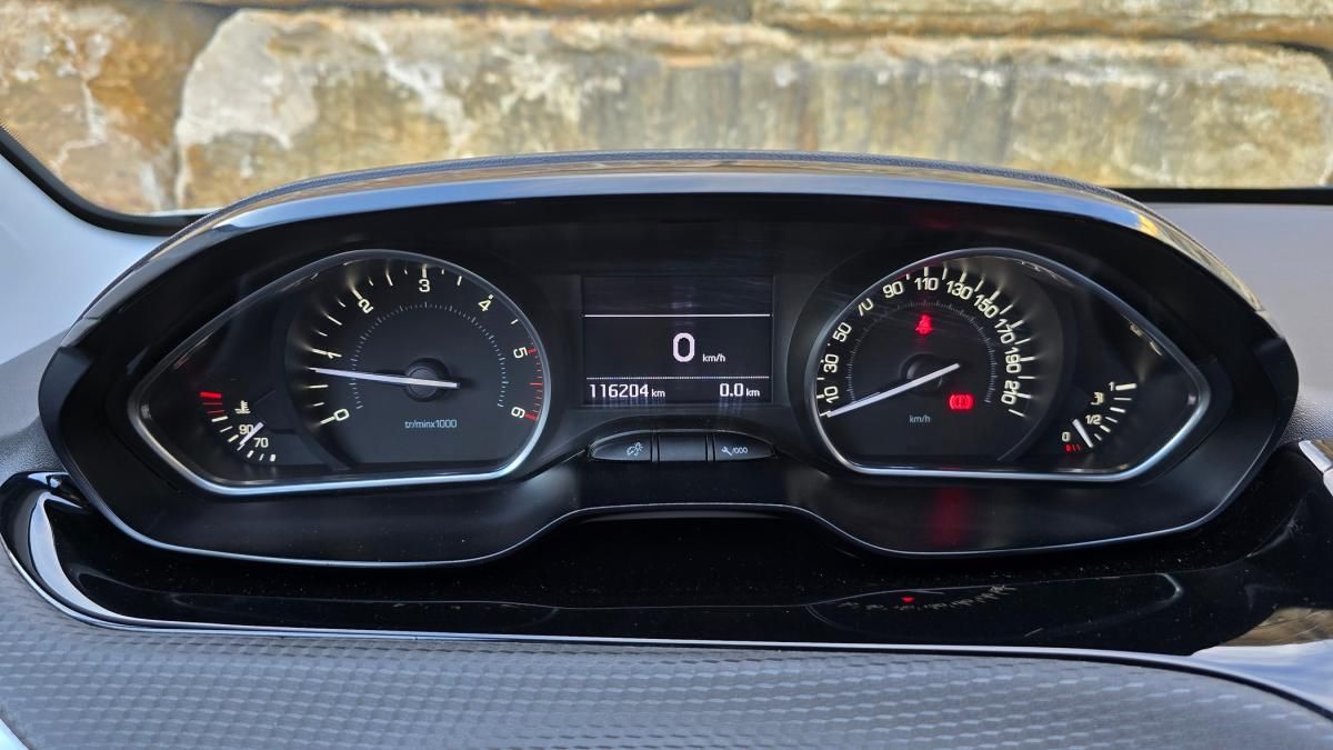 peugeot-2008-2016-diesel-1560cc